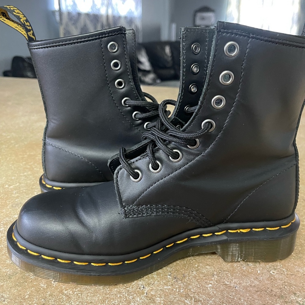 Dr. Martens Women’s Boots - Picture 5 of 8